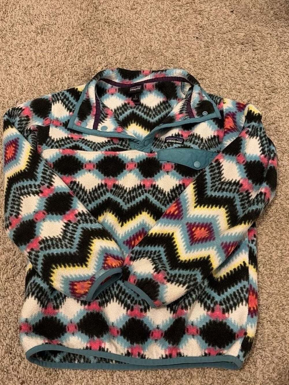 Patagonia Girls' Lightweight Synchilla Snap-T Pullover- Size L (12)